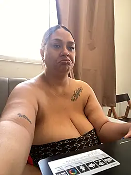 hanna danger19 online show from April 15, 2026, 4:55 pm