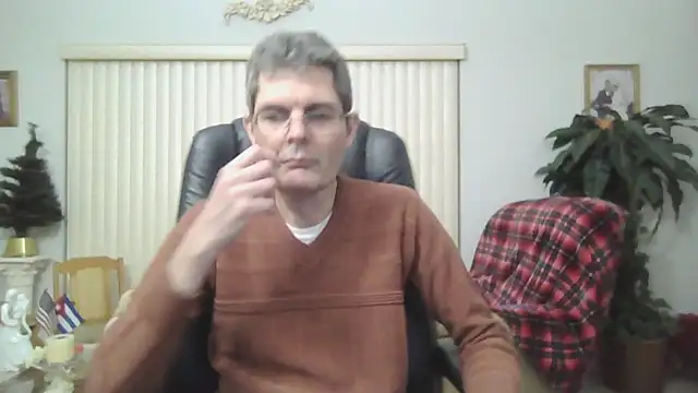 Snapshot of Copfiremen4566 chatting on December 8, 2024, 4:01 am Copfiremen4566 online show from December 8, 2024, 4:01 am