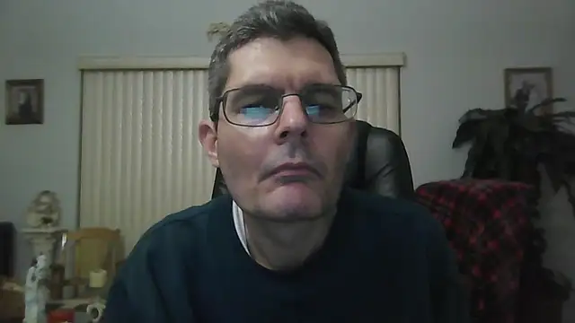 Snapshot of Copfiremen4566 chatting on January 19, 2025, 6:53 am Copfiremen4566 online show from January 19, 2025, 6:53 am