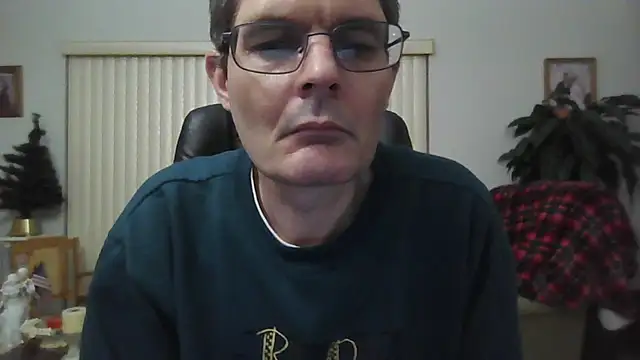 Snapshot of Copfiremen4566 chatting on December 28, 2024, 3:04 am Copfiremen4566 online show from December 28, 2024, 3:04 am