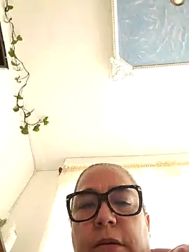 Snapshot of MARIANMILLS__ chatting on December 19, 2024, 8:13 pm MARIANMILLS   online show from December 19, 2024, 8:13 pm