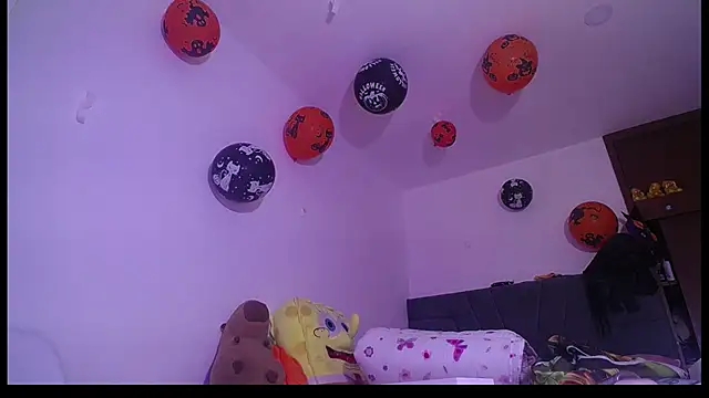 Yinn Silver online show from November 1, 2025, 9:14 am