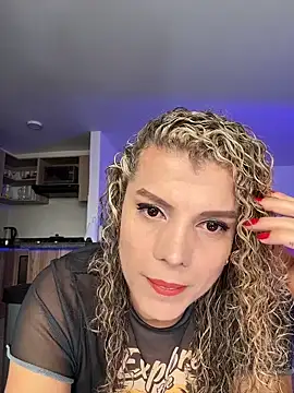 Snapshot of Georgiafox chatting on November 27, 2025, 3:34 pm Georgiafox online show from November 27, 2025, 3:34 pm