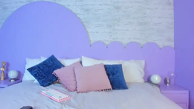 Snapshot of Giaa_Ross chatting on December 1, 2025, 7:37 pm Giaa Ross online show from December 1, 2025, 7:37 pm