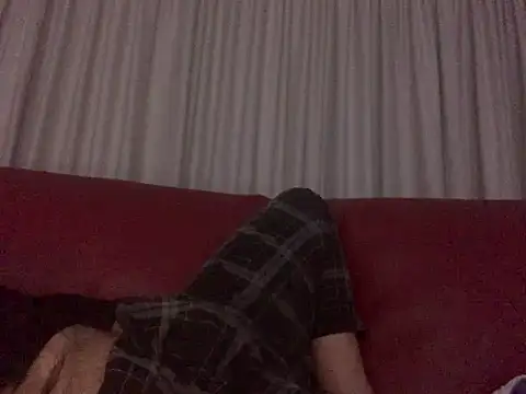 IL GINECOLOGO  online show from April 19, 2026, 3:18 am