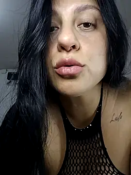 Snapshot of whitegirl0122 chatting on December 17, 2025, 8:25 pm whitegirl0122 online show from December 17, 2025, 8:25 pm