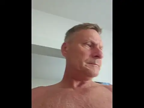 johnnym1 online show from July 25, 2026, 6:32 am