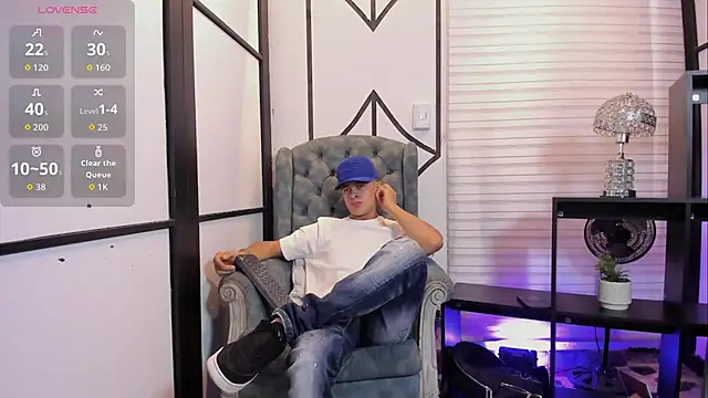 Snapshot of JuniorMorris_ chatting on September 29, 2025, 9:53 pm JuniorMorris  online show from September 29, 2025, 9:53 pm