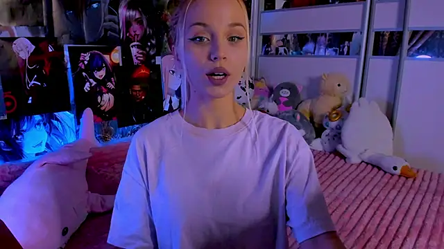 Snapshot of Cute__Pony chatting on December 1, 2025, 12:11 am Cute Pony online show from December 1, 2025, 12:11 am