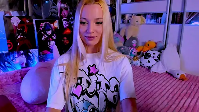 Snapshot of Cute__Pony chatting on December 22, 2024, 9:42 pm Cute Pony online show from December 22, 2024, 9:42 pm