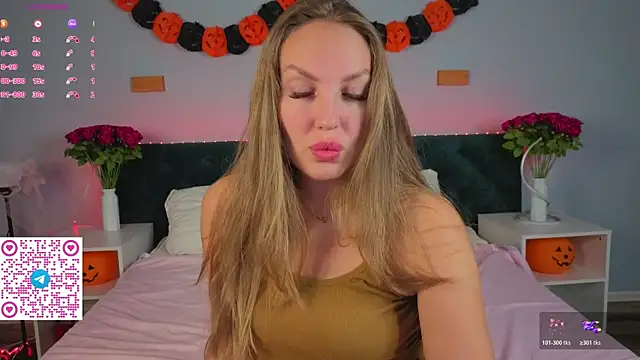 Kelly Hardy online show from November 7, 2025, 1:10 am