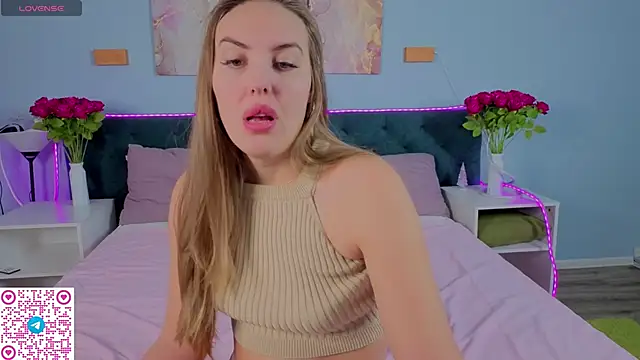 Kelly Hardy online show from January 19, 2026, 1:09 am