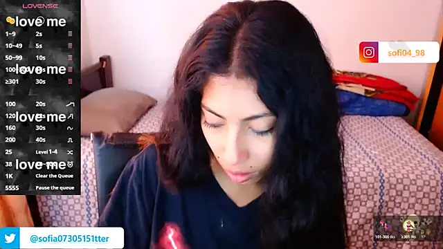 sofia rosse4 online show from November 14, 2025, 1:37 pm