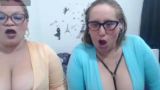 mademooms online show from March 19, 2026, 2:44 am