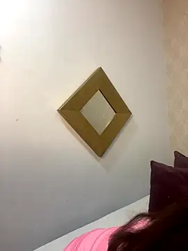 Snapshot of dayis_butera chatting on November 24, 2025, 11:43 am dayis butera online show from November 24, 2025, 11:43 am