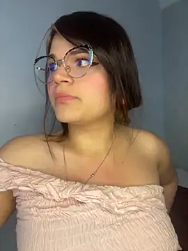 Snapshot of dayis_butera chatting on November 27, 2025, 11:43 am dayis butera online show from November 27, 2025, 11:43 am