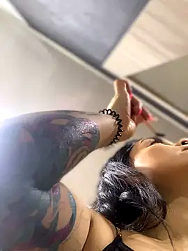 Snapshot of CharlotteScotte chatting on September 9, 2025, 11:52 am CharlotteScotte online show from September 9, 2025, 11:52 am