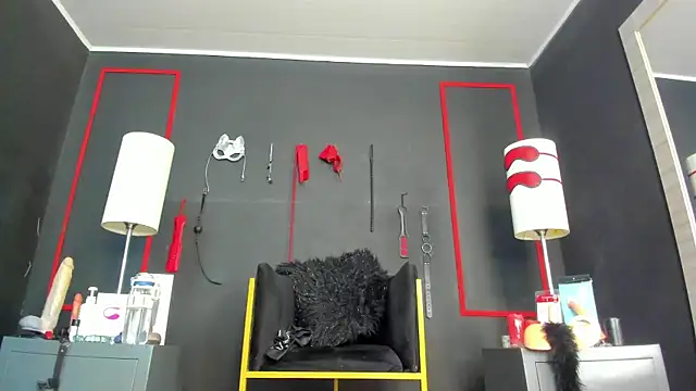 Snapshot of CharlotteScotte chatting on September 22, 2025, 12:00 pm CharlotteScotte online show from September 22, 2025, 12:00 pm