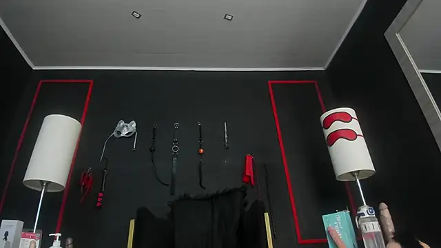 Snapshot of CharlotteScotte chatting on September 25, 2025, 12:33 pm CharlotteScotte online show from September 25, 2025, 12:33 pm