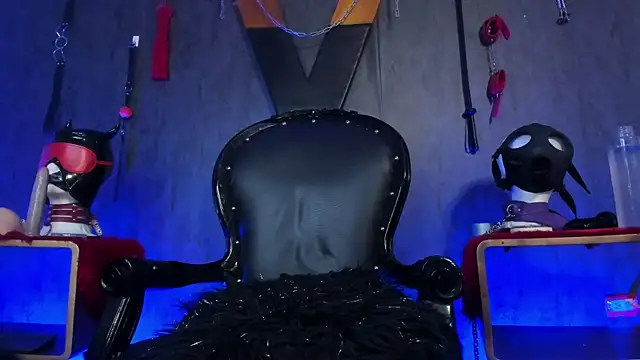 Snapshot of CharlotteScotte chatting on March 6, 2025, 5:33 pm CharlotteScotte online show from March 6, 2025, 5:33 pm