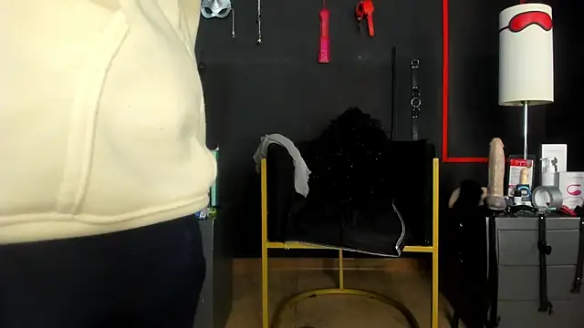 Snapshot of CharlotteScotte chatting on November 20, 2025, 1:34 pm CharlotteScotte online show from November 20, 2025, 1:34 pm