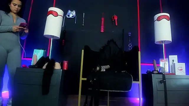 Snapshot of CharlotteScotte chatting on November 29, 2025, 3:45 pm CharlotteScotte online show from November 29, 2025, 3:45 pm