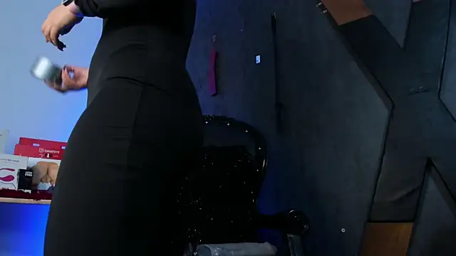 Snapshot of CharlotteScotte chatting on March 20, 2025, 11:27 am CharlotteScotte online show from March 20, 2025, 11:27 am