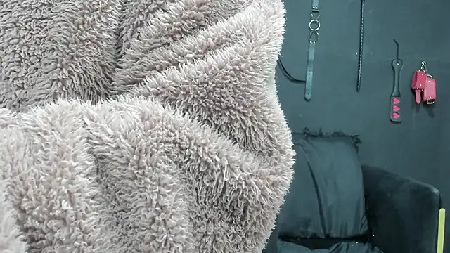 Snapshot of CharlotteScotte chatting on September 10, 2025, 11:31 am CharlotteScotte online show from September 10, 2025, 11:31 am