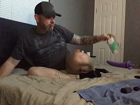 Cummerforyouu2 online show from February 15, 2025, 3:52 am