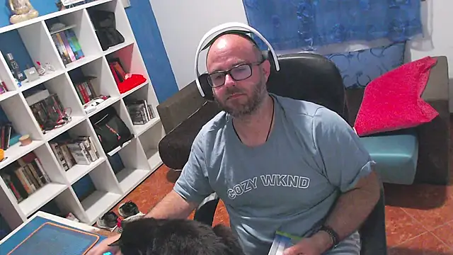Snapshot of ravingr4d4 chatting on June 5, 2026, 11:21 pm ravingr4d4 online show from June 5, 2026, 11:21 pm