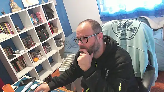 ravingr4d4 online show from February 26, 2026, 9:20 am