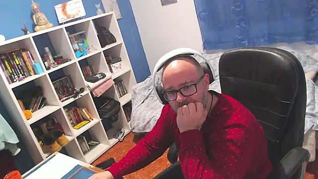 ravingr4d4 online show from February 3, 2026, 11:43 pm