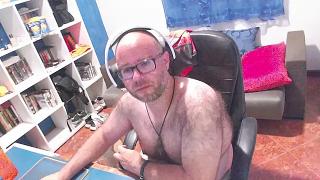ravingr4d4 online show from June 21, 2026, 8:58 pm