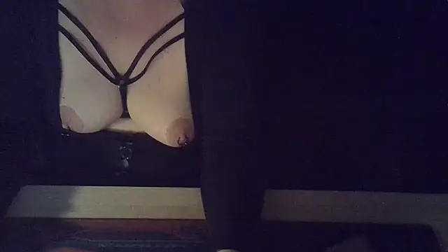 Silvia2277 online show from October 29, 2025, 8:30 pm