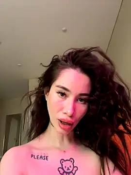 Snapshot of Yunasi chatting on September 19, 2025, 1:04 pm Yunasi online show from September 19, 2025, 1:04 pm