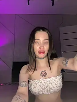 Snapshot of Yunasi chatting on March 22, 2025, 11:53 am Yunasi online show from March 22, 2025, 11:53 am