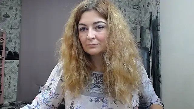 Snapshot of Helen1974 chatting on January 30, 2025, 8:21 pm Helen1974 online show from January 30, 2025, 8:21 pm