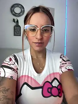 Snapshot of Seized_lust chatting on February 12, 2026, 4:07 pm Seized lust online show from February 12, 2026, 4:07 pm