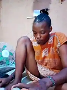 cute naimah online show from February 25, 2026, 6:41 pm