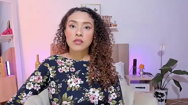 Snapshot of Zoe_Gruber chatting on January 8, 2026, 11:55 pm Zoe Gruber online show from January 8, 2026, 11:55 pm