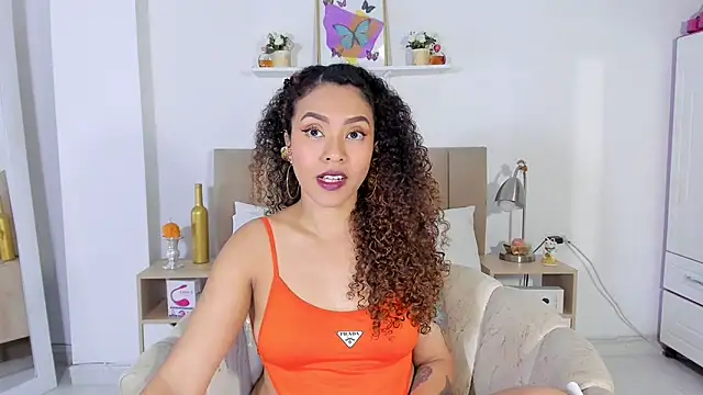 Zoe Gruber online show from April 5, 2026, 10:49 pm