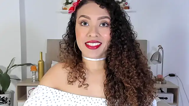 Snapshot of Zoe_Gruber chatting on February 6, 2026, 11:45 pm Zoe Gruber online show from February 6, 2026, 11:45 pm