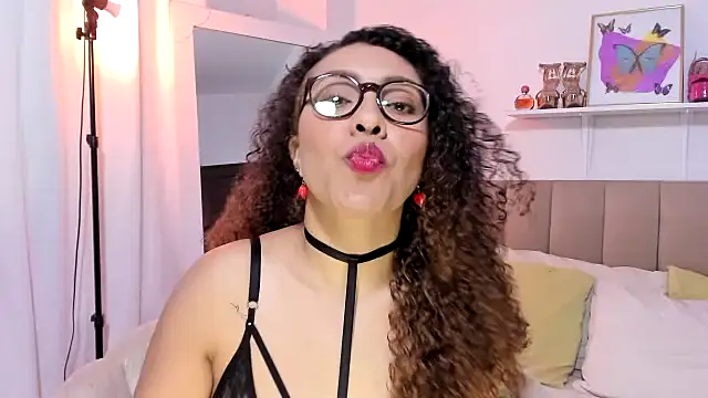 Snapshot of Zoe_Gruber chatting on December 4, 2025, 12:09 am Zoe Gruber online show from December 4, 2025, 12:09 am