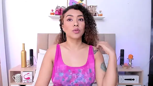 Snapshot of Zoe_Gruber chatting on December 14, 2025, 8:47 pm Zoe Gruber online show from December 14, 2025, 8:47 pm