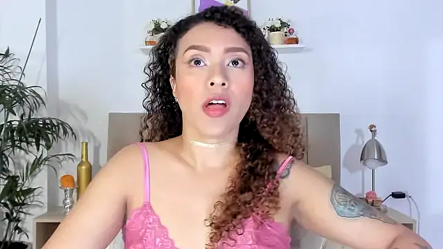 Snapshot of Zoe_Gruber chatting on February 13, 2026, 12:10 am Zoe Gruber online show from February 13, 2026, 12:10 am