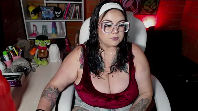 Snapshot of juliette_rd chatting on November 28, 2025, 4:45 am juliette rd online show from November 28, 2025, 4:45 am