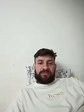 Snapshot of Robertao20cm chatting on July 2, 2026, 6:36 pm Robertao20cm online show from July 2, 2026, 6:36 pm