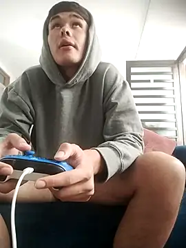 cristof 2000 online show from February 9, 2026, 8:29 pm