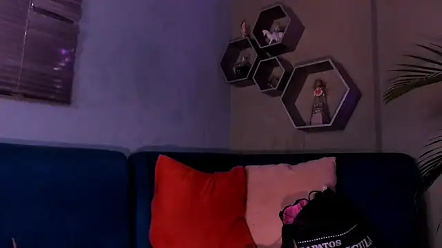 Snapshot of Sussy_Bell01 chatting on February 22, 2025, 7:58 pm Sussy Bell01 online show from February 22, 2025, 7:58 pm