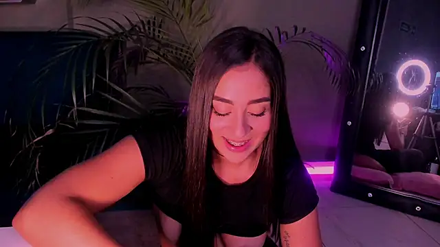 Snapshot of Sussy_Bell01 chatting on February 23, 2025, 2:07 am Sussy Bell01 online show from February 23, 2025, 2:07 am